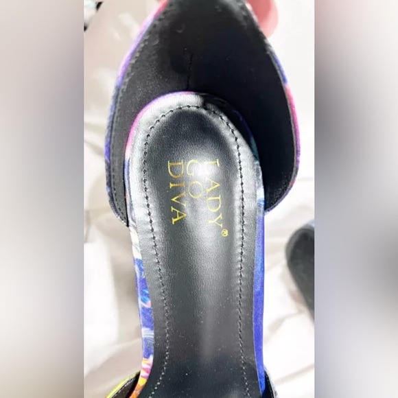 Size 6…….…Tie Dye Style Platform Heels with Ankle Strap. New…..Lady Go Diva - Picture 8 of 10